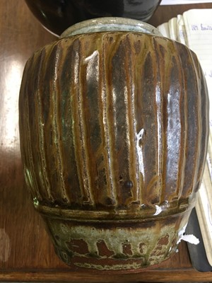 Lot 130 - MIKE DODD, BRITISH, (b. 1943.) a squat vase