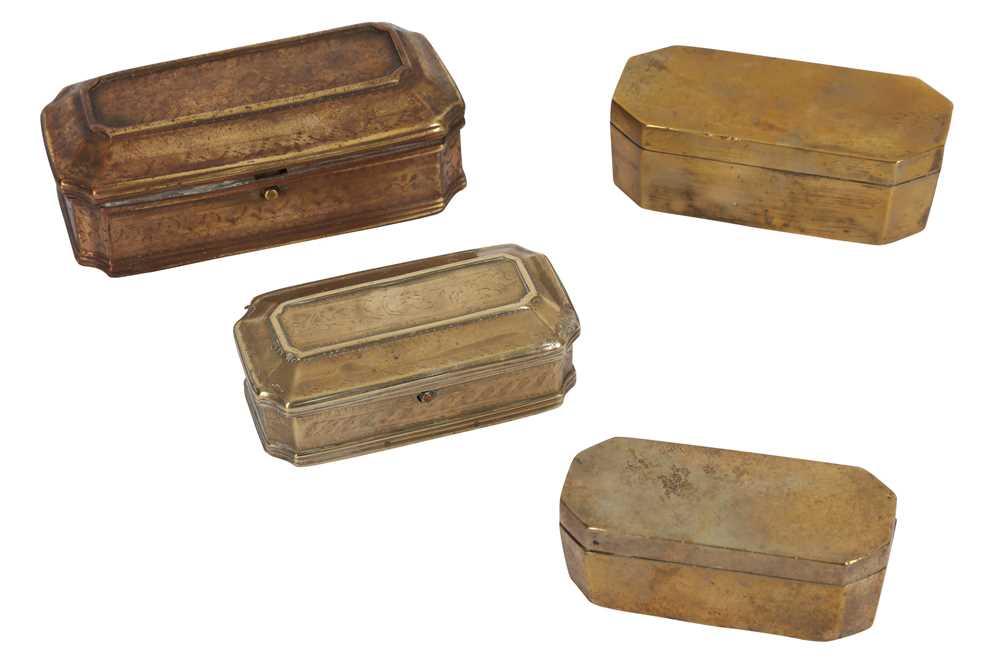 Lot 354 - FOUR BRASS PANDAN LIDDED BOXES