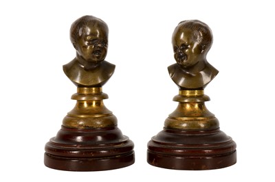 Lot 160 - A PAIR OF FRENCH PATINATED BRONZE MINIATURE BUSTS OF INFANTS, LATE 19TH TO EARLY 20TH CENTURY