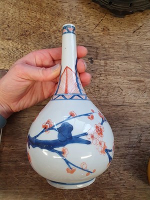 Lot 618 - A CHINESE IMARI ROSEWATER SPRINKLER.