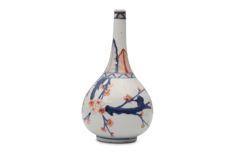 Lot 618 - A CHINESE IMARI ROSEWATER SPRINKLER.