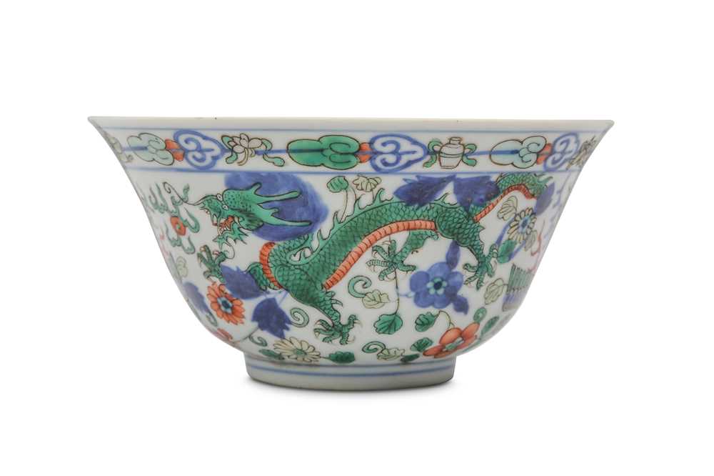 Lot 312 - A CHINESE DOCAI 'DRAGON AND PHOENIX' BOWL.