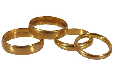 Lot 57 - A COLLECTION OF FOUR GOLD RINGS