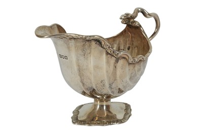 Lot 4 - A VICTORIAN STERLING SILVER SAUCEBOAT, LONDON 1898 CHARLES STUART HARRIS