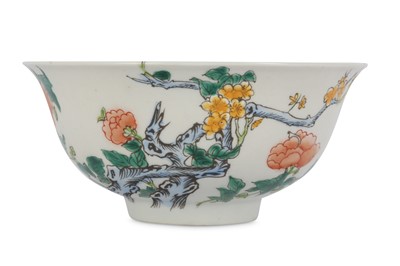 Lot 504 - A CHINESE FAMILLE VERTE 'WOLD BLOSSOMS' BOWL.