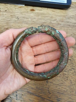 Lot 476 - A CHINESE BRONZE BRACELET.