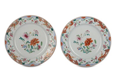 Lot 165 - A PAIR OF CHINESE FAMILLE ROSE DISHES.