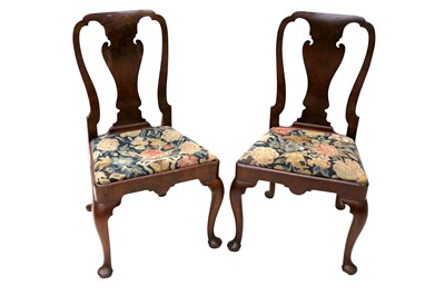Lot 115 - A PAIR OF GEORGE I FIGURED WALNUT DINING CHAIRS, EARLY 18TH CENTURY