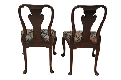 Lot 115 - A PAIR OF GEORGE I FIGURED WALNUT DINING CHAIRS, EARLY 18TH CENTURY