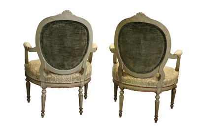 Lot 85 - A PAIR OF LOUIS XIV STYLE FAUTEUIL ARMCHAIRS, EARLY 20TH CENTURY