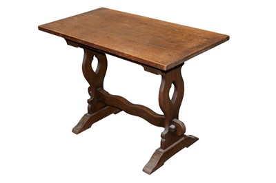 Lot 516 - AN ARTS AND CRAFTS STYLE OAK TABLE, 20TH CENTURY