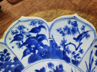 Lot 54 - A PAIR OF CHINESE BLUE AND WHITE 'LOTUS' DISHES.