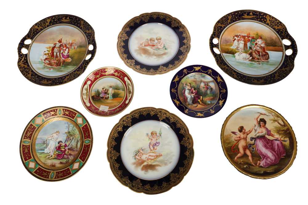 Lot 244 - A PAIR OF VIENNA STYLE PLATES, 20TH CENTURY