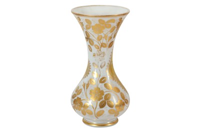 Lot 264 - A BOHEMIAN WHITE OPALINE GLASS VASE, 19TH CENTURY