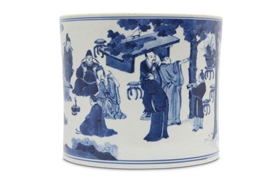 Lot 327 - A CHINESE BLUE AND WHITE 'SCHOLARS' BRUSH POT, BITONG.
