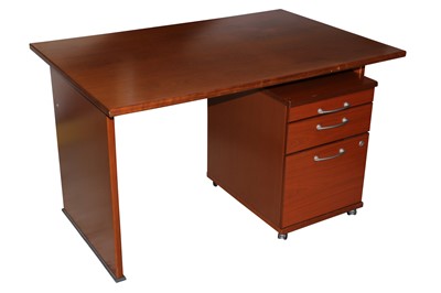 Lot 66 - A CONTEMPORARY FRUITWOOD VENEERED DESK, LATE 20TH CENTURY
