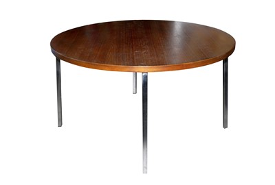 Lot 729 - A ROUND TEAK COFFEE TABLE