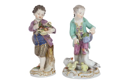 Lot 251 - TWO MEISSEN PORCELAIN FIGURES, EARLY 20th CENTURY