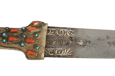 Lot 140 - AN OTTOMAN CORAL-SET DAGGER