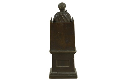 Lot 148 - A SMALL EARLY 19TH CENTURY ITALIAN GRAND TOUR BRONZE OF SAINT PETER
