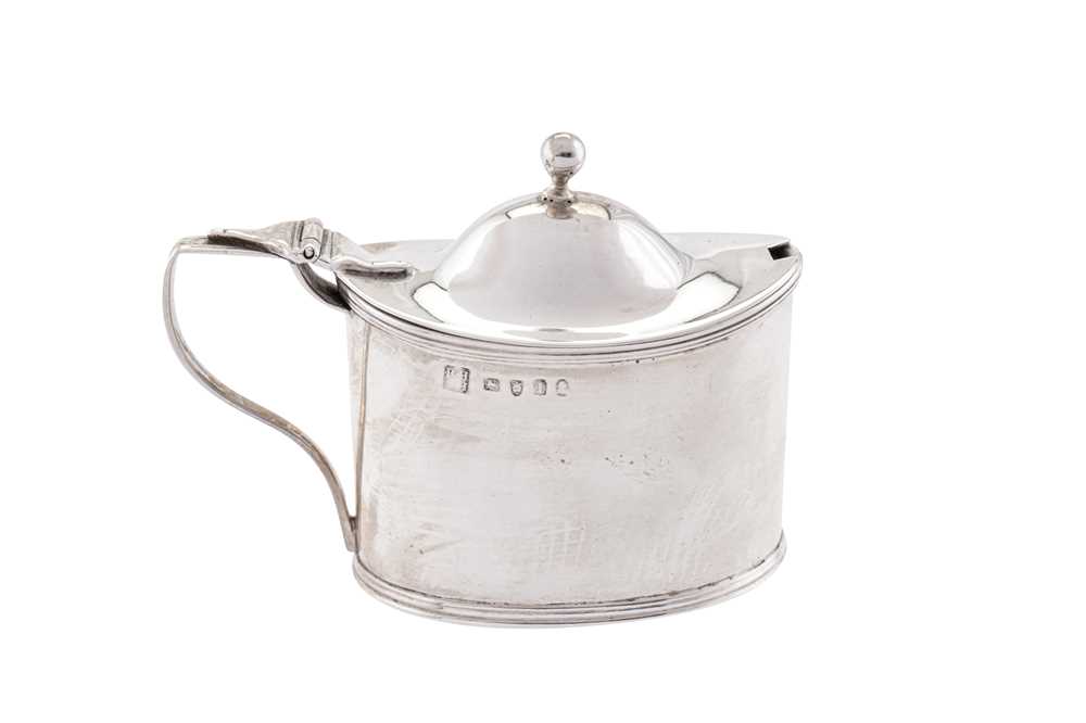 Lot 349 - A George III sterling silver mustard pot, London 1804 by Robert and Samuel Hennell