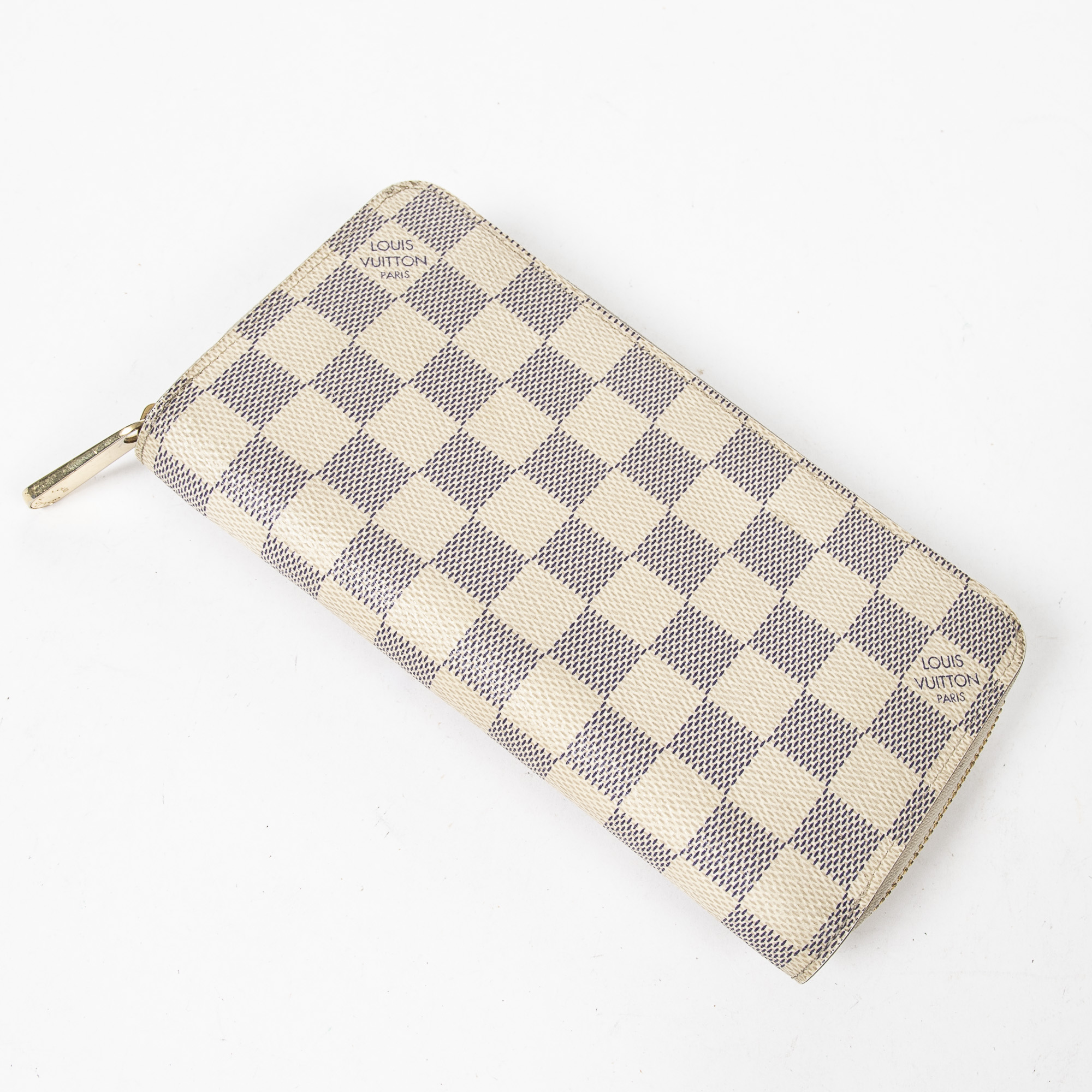 Lot 71 Louis Vuitton Damier Azur Zippy Wallet 7973