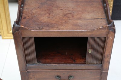 Lot 292 - A GEORGE III MAHOGANY NIGHT TABLE