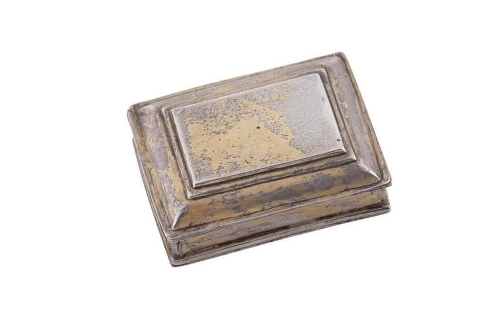 Lot 26 - A mid-18th century Spanish Colonial unmarked silver gilt snuff box, circa 1730-50