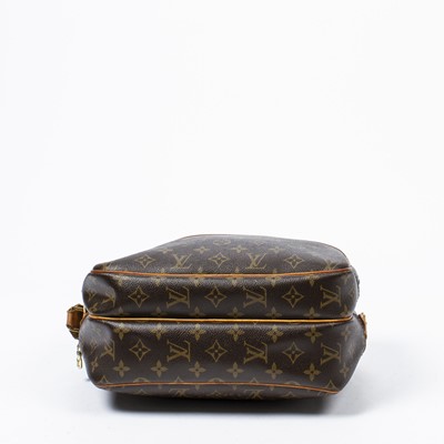 Lot 193 - Louis Vuitton Monogram Reporter PM