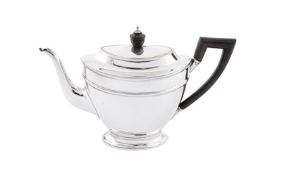 Lot 136 - An early 19th century Dutch silver bachelor teapot, Amsterdam 1837 by Theodorous Gerardus Bentveld (1782-1853)