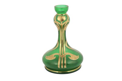 Lot 185 - A CONTINENTAL GREEN BOTTLE VASE, LATE 20TH CENTURY