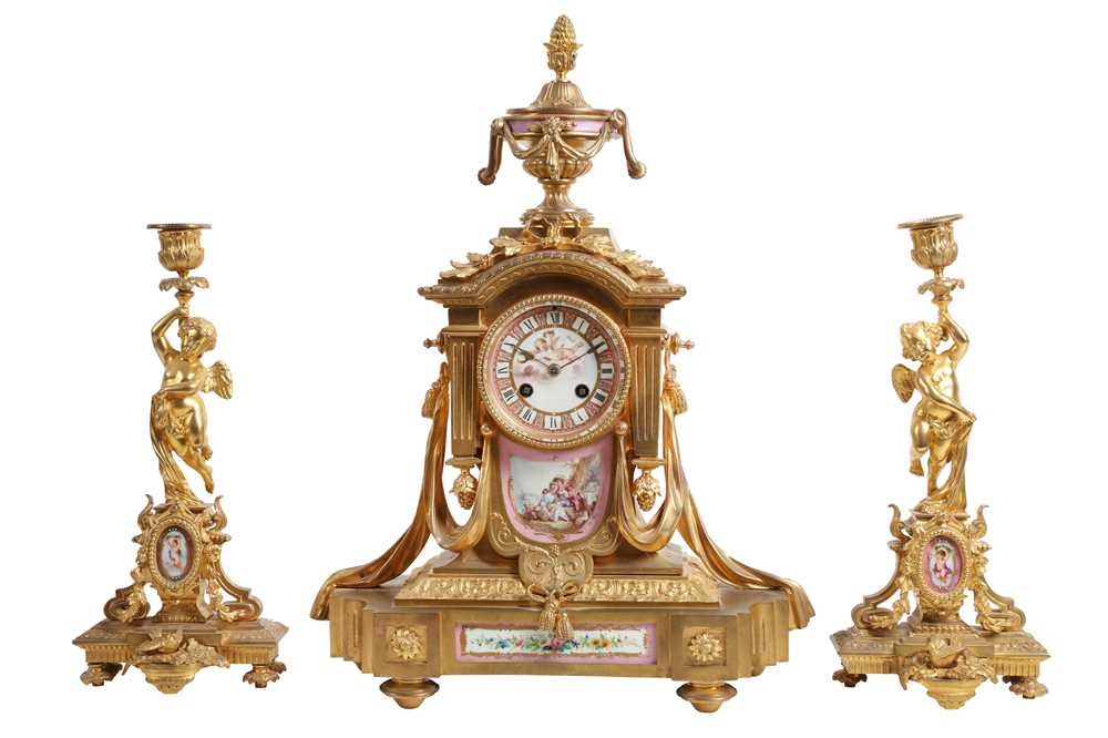 Lot 194 - A LATE 19TH CENTURY FRENCH GILT BRONZE AND PORCELAIN CLOCK GARNITURE