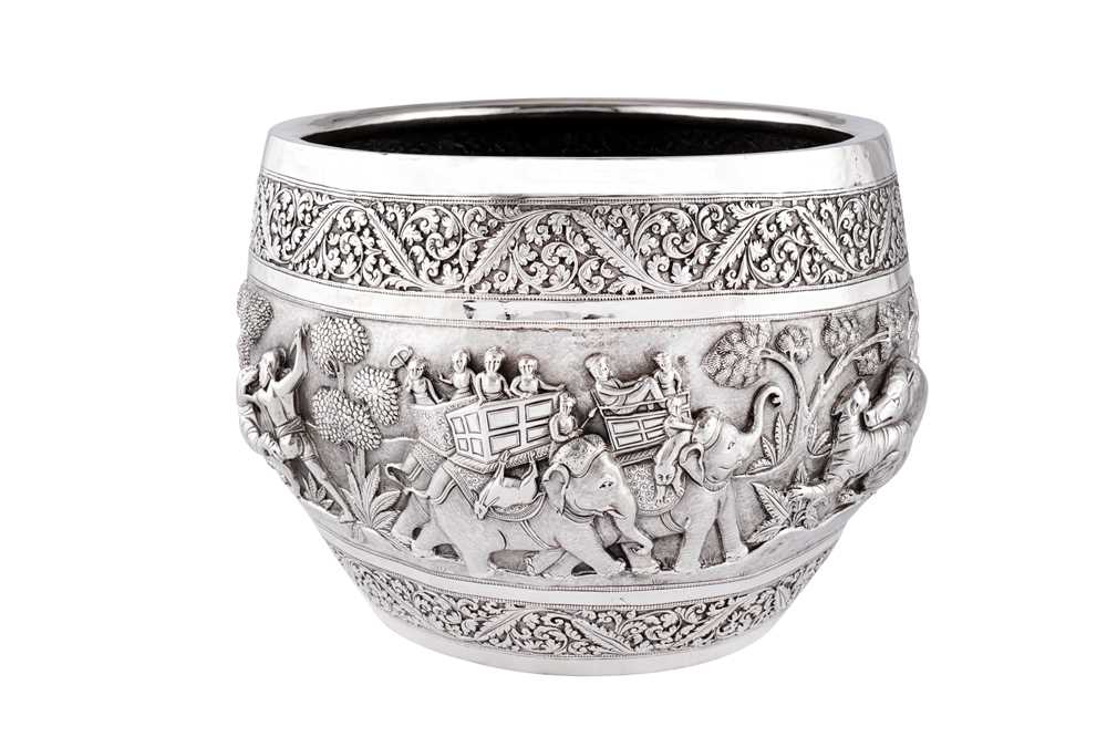 Lot 170 - A large early 20th century Anglo – Indian unmarked silver bowl, Poona circa 1900