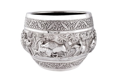 Lot 170 - A large early 20th century Anglo – Indian unmarked silver bowl, Poona circa 1900