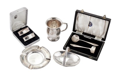 Lot 299 - A mixed group of sterling silver