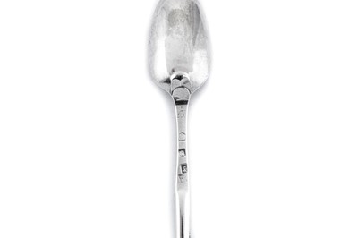 Lot 340 - A George II sterling silver marrow scoop spoon, London 1738 by Jeremiah King (this mark reg. 5th June 1736)