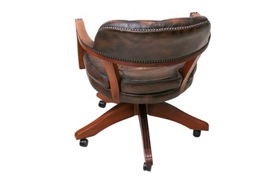 Lot 52 - A CONTEMPORARY LEATHER UPHOLSTERED DESK CHAIR
