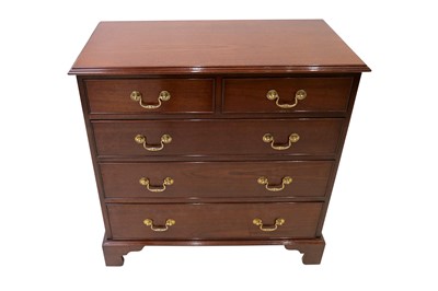 Lot 54 - A MAHOGANY CHEST OF DRAWERS, IN THE GEORGE III STYLE, 20TH CENTURY
