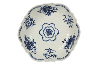 Lot 115 - A WORCESTER BLUE AND WHITE PORCELAIN BOWL,18TH CENTURY
