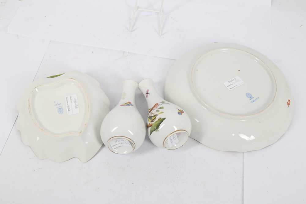 Lot 33 A HEREND PORCELAIN DISH, 20TH CENTURY