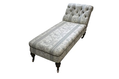 Lot 272 - A VICTORIAN CHAISE LONGUE