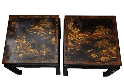 Lot 171 - A PAIR OF 1920'S CHINOISERIE DECORATED OCCASIONAL TABLES