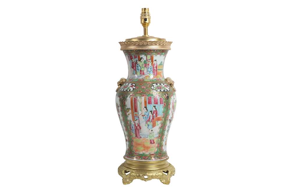 Lot 100 - A 19TH CENTURY CHINESE FAMILLE ROSE PORCELAIN LAMP BASE