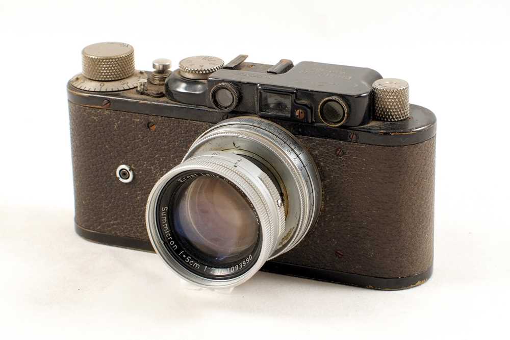 Lot 115 - Black Leica II with 5cm Summicron f2 Lens.