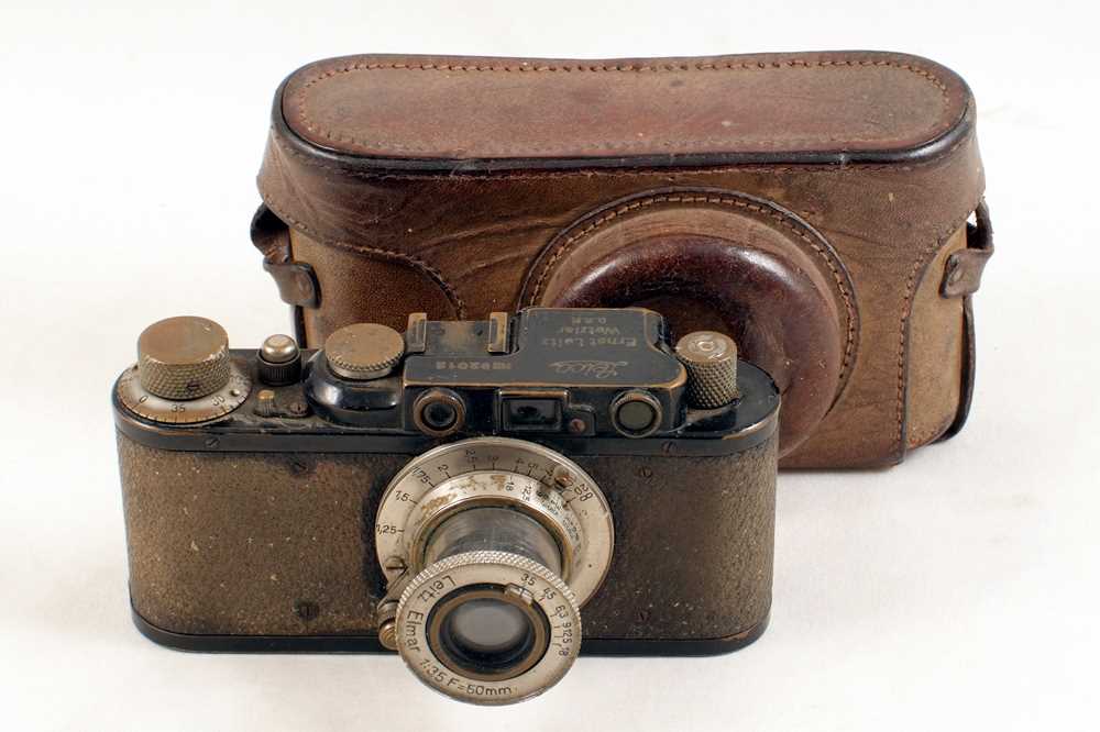 Lot 117 - Black Leica II with 50mm Elmar f3.5