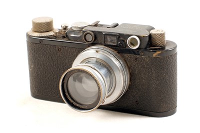 Lot 114 - Black Leica II with 5cm Summar f2 Lens.