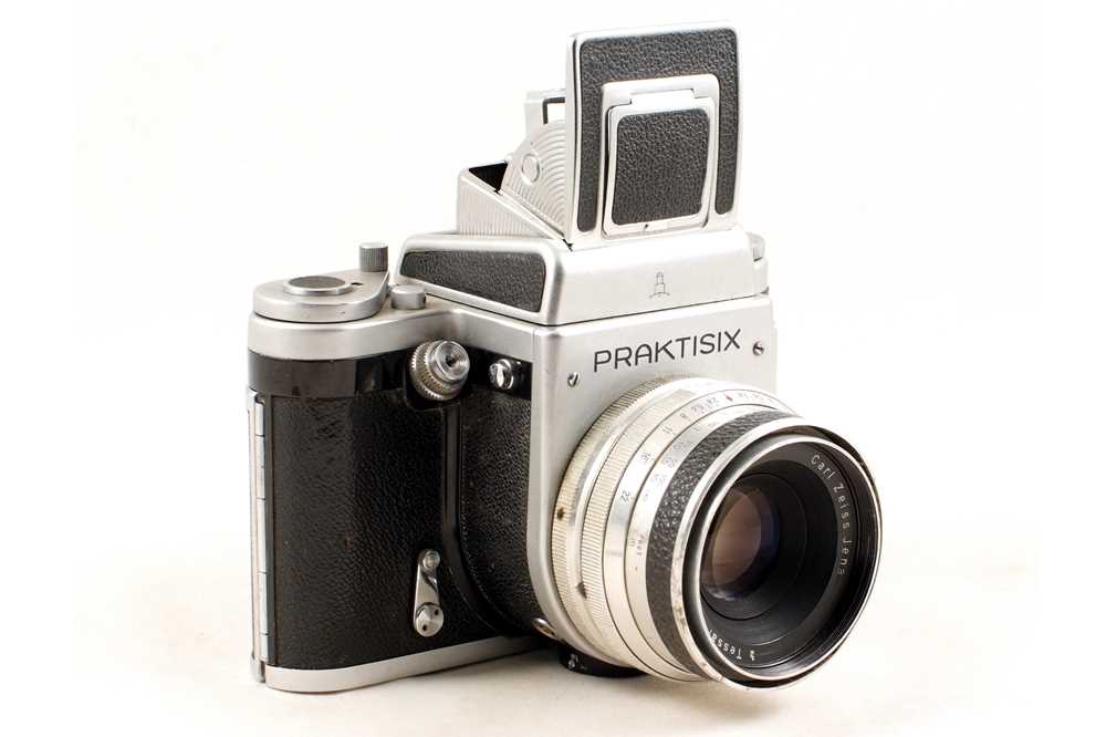 Lot 157 - Pentacon Praktisix 120 SLR With Tessar Lens.