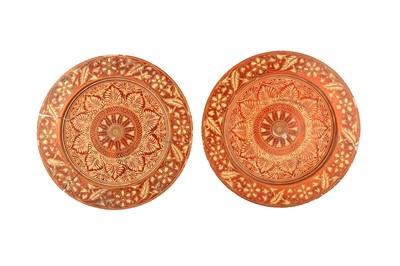 Lot 247 - A PAIR OF WOODEN COPPER LUSTRE-LACQUERED DECORATIVE PLATES