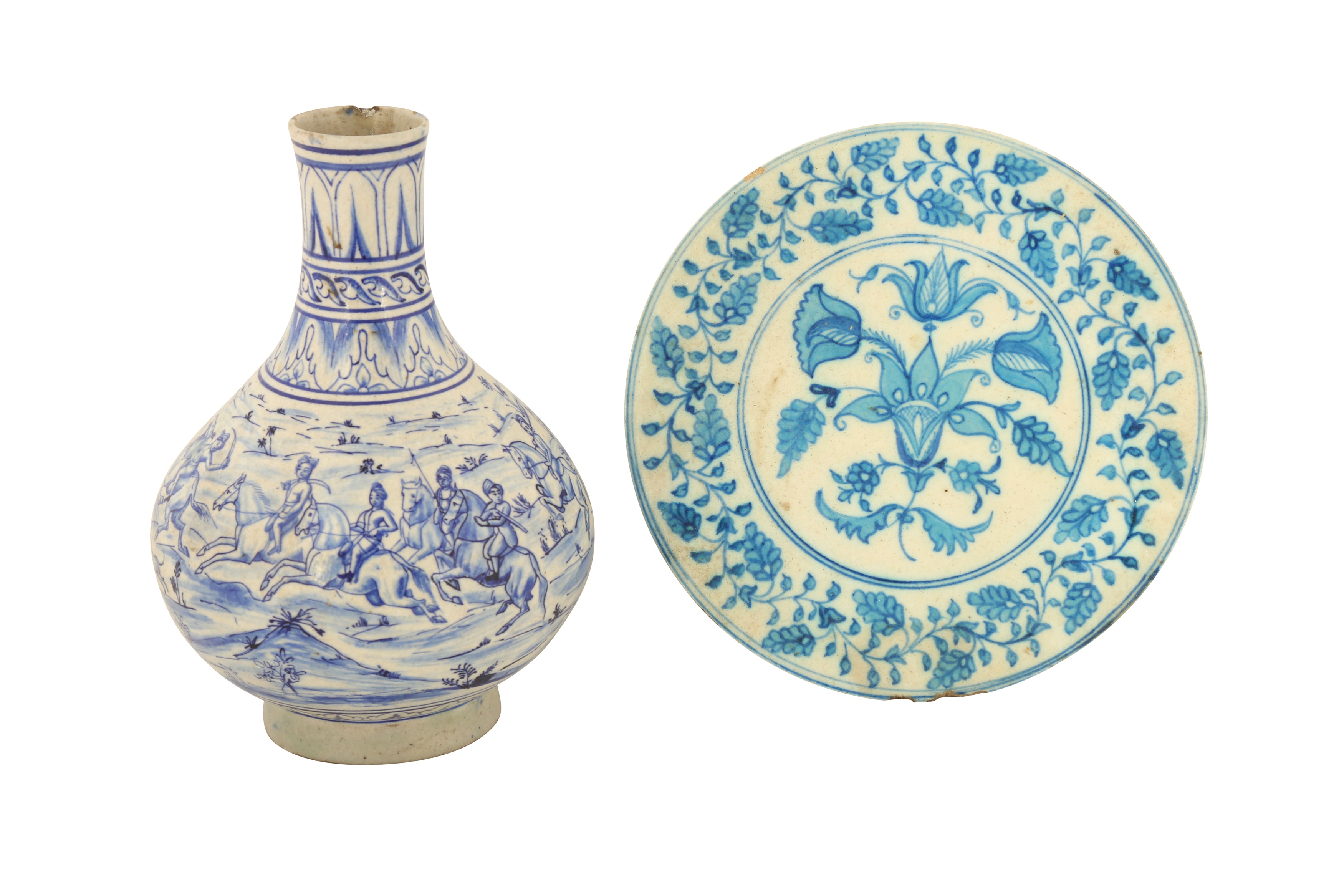 Lot 84 A BLUE AND WHITE MULTAN POTTERY VASE AND DISH