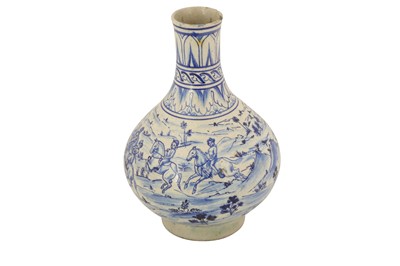 Lot 84 - A BLUE AND WHITE MULTAN POTTERY VASE AND DISH
